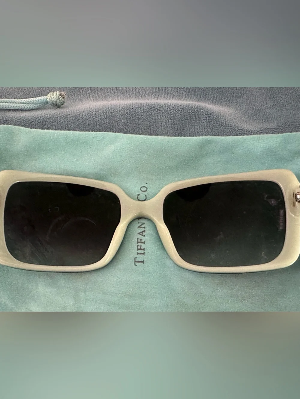 Tiffany & Co. Women's Sunglasses Black on tiffany blue/grey Tf4047b model - Picture 4 of 10